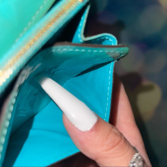 Turquoise Louis Vuitton Sarah Wallet Bleu lagoon - Picture 8 of 9